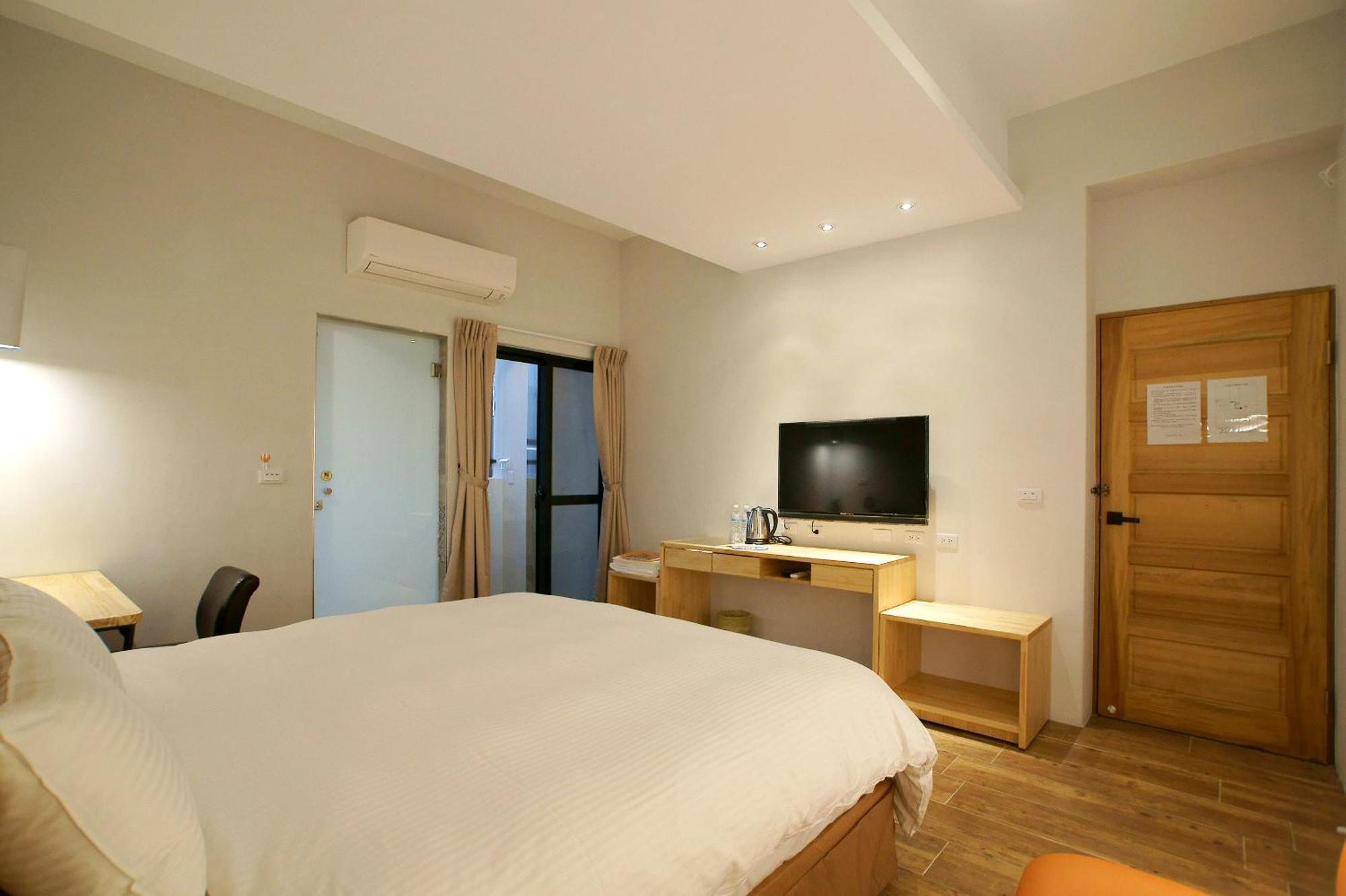 Free Wind B&B Taitung Bagian luar foto